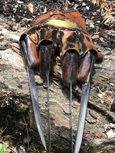 Load image into Gallery viewer, Freddy Glove
