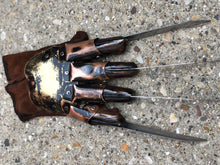 Load image into Gallery viewer, Freddy Glove
